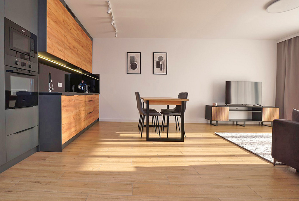 druga strona salonu w luksusowym apartamencie do wynajmu Piotrków Trybunalski