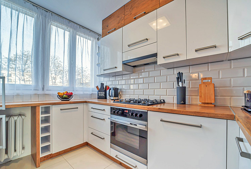 zabudowana kuchnia w luksusowym apartamencie na sprzedaż Bolesławiec