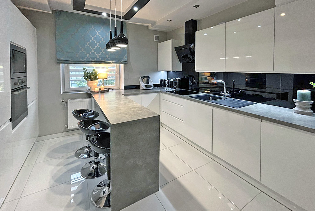 designerska kuchnia w luksusowym apartamencie na sprzedaż Ostrów Wielkopolski