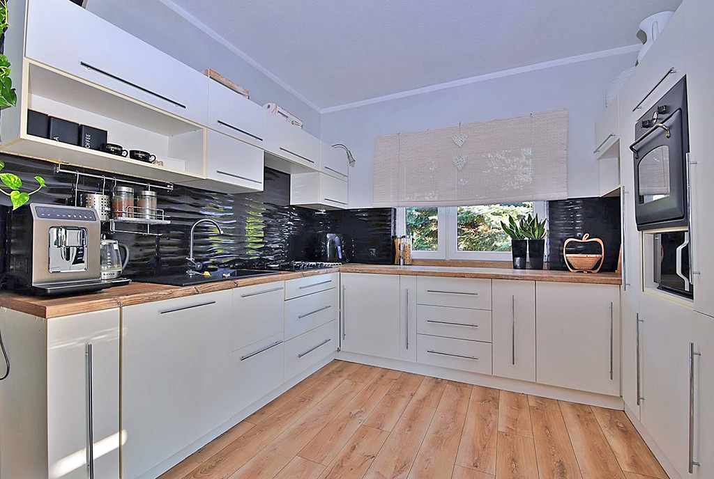 urządzona kuchnia w ekskluzywnym domu na sprzedaż Gorzów Wielkopolski