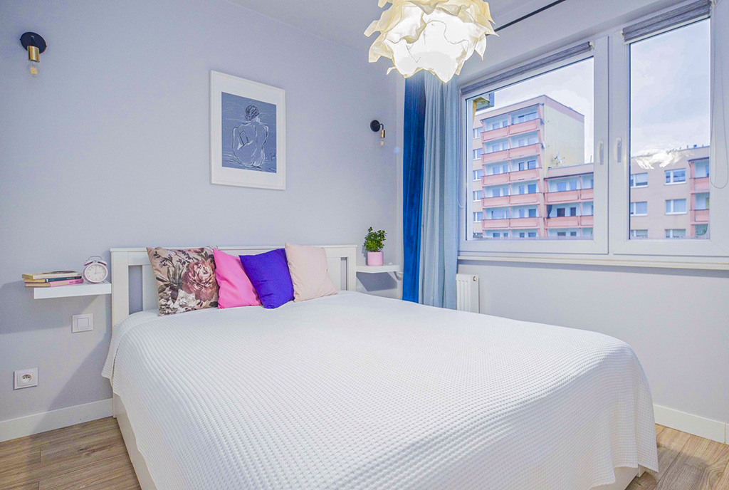zaciszna sypialnia w ekskluzywnym apartamencie na sprzedaż Katowice okolice