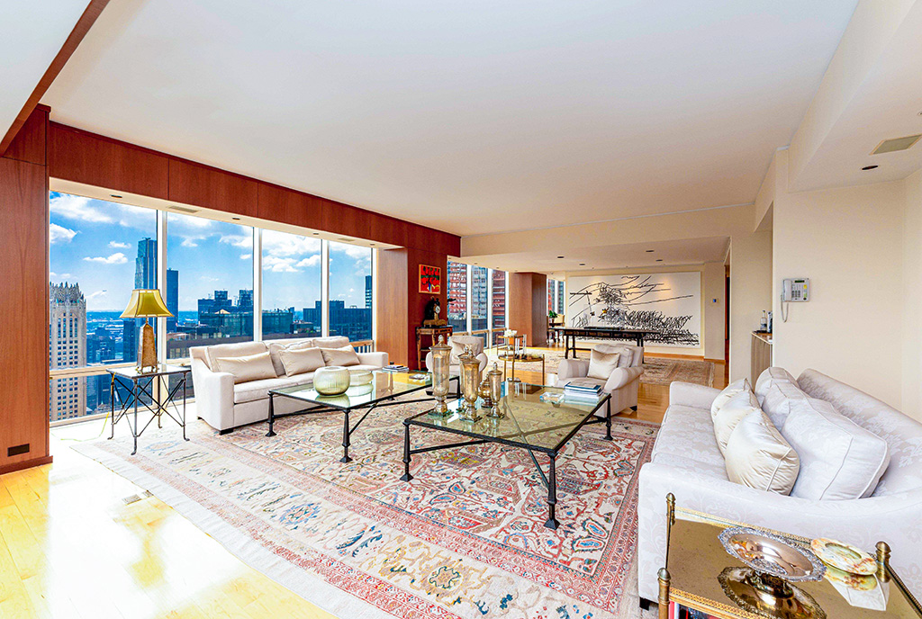 imponujący salon w ekskluzywnym apartamencie do sprzedaży New York (Stany Zjednoczone AMeryki)