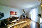 widok na poddasze w luksusowym apartamencie na sprzedaż Wrocław okolice)