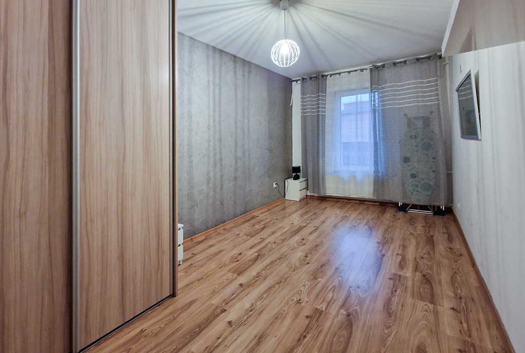 komfortowe pomieszczenie w ekskluzywnym apartamencie na sprzedaż Zielona Góra okolice