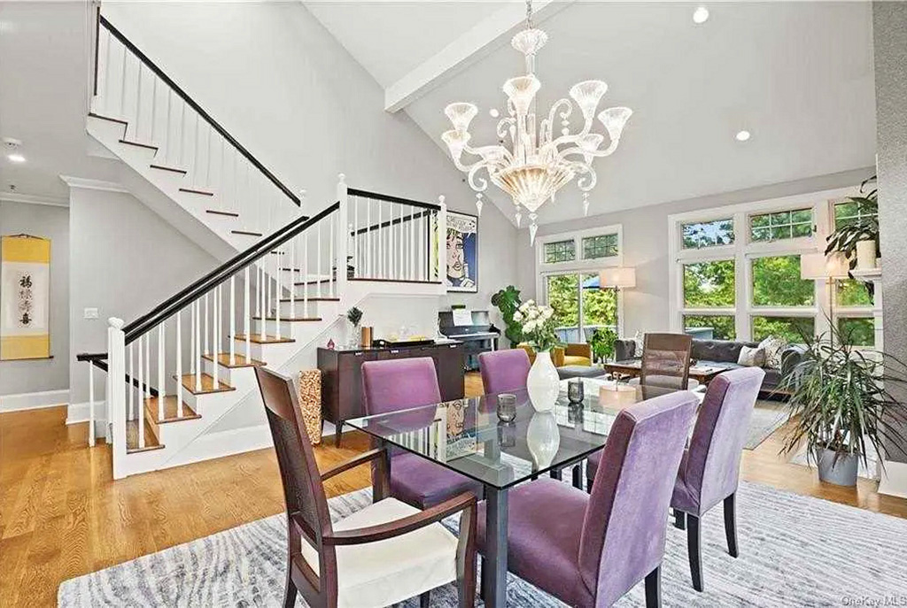 Apartament na sprzedaż New York (Stany Zjednoczone Ameryki) za 2 395 000 USD ID H6329232 elegancka jadalnia na pierwszym planie