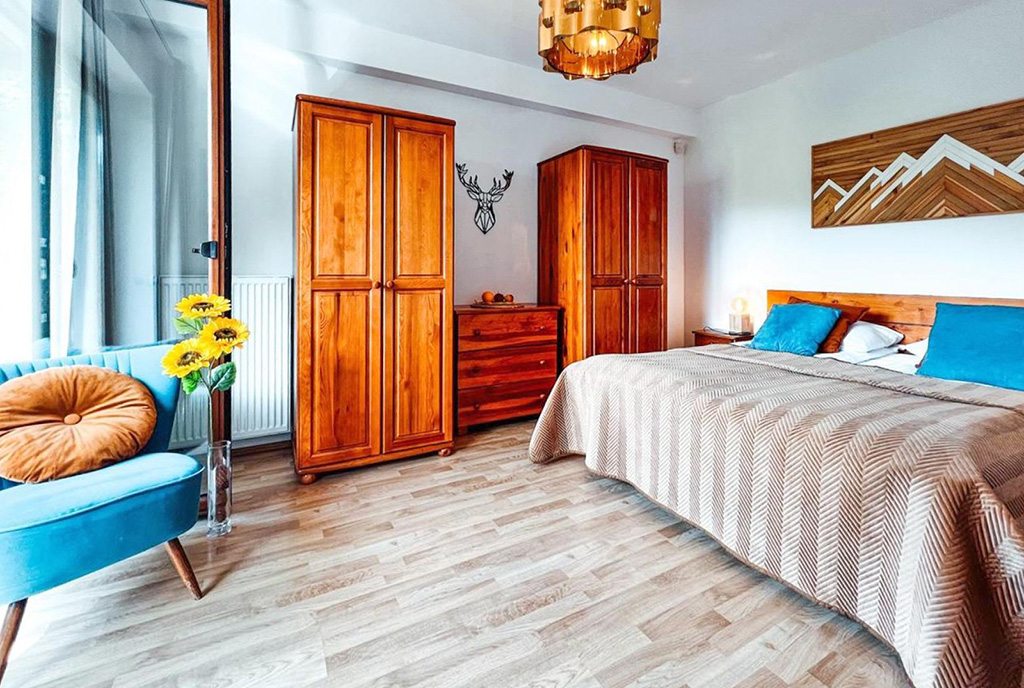 fragment sypialni w luksusowej willi na sprzedaż Bielsko-Biała okolice)