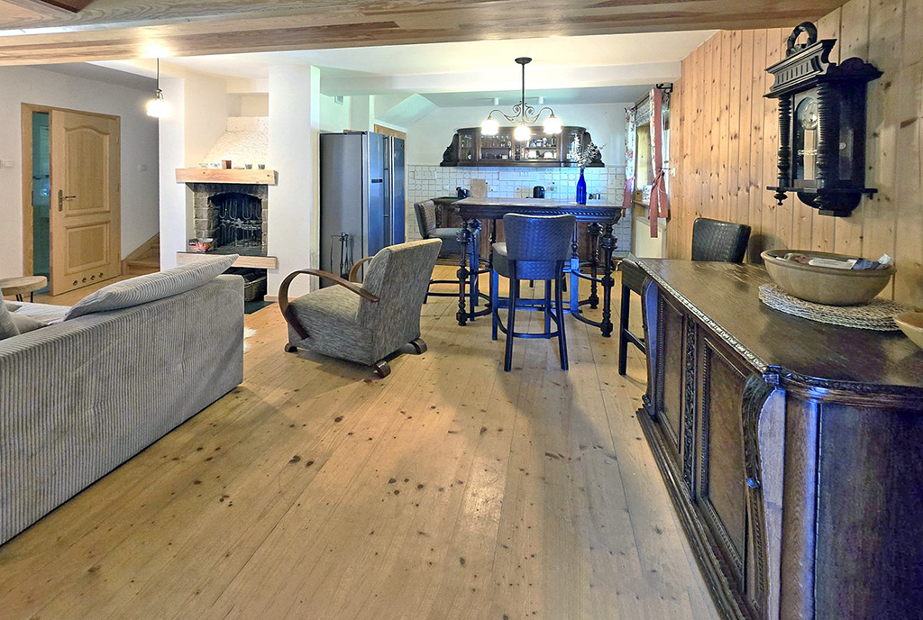 zdjęcie prezentuje kuchnię w luksusowej willi na sprzedaż Bielsko-Biała okolice)