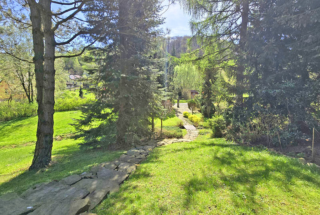 atracyjna działka wokół ekskluzywnej willi na sprzedaż Bielsko-Biała okolice)