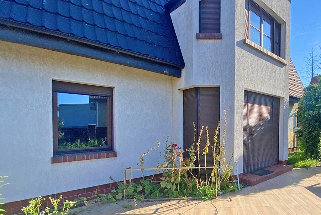 tyln elewacja ekskluzywnej willi na wynajem Szczecin