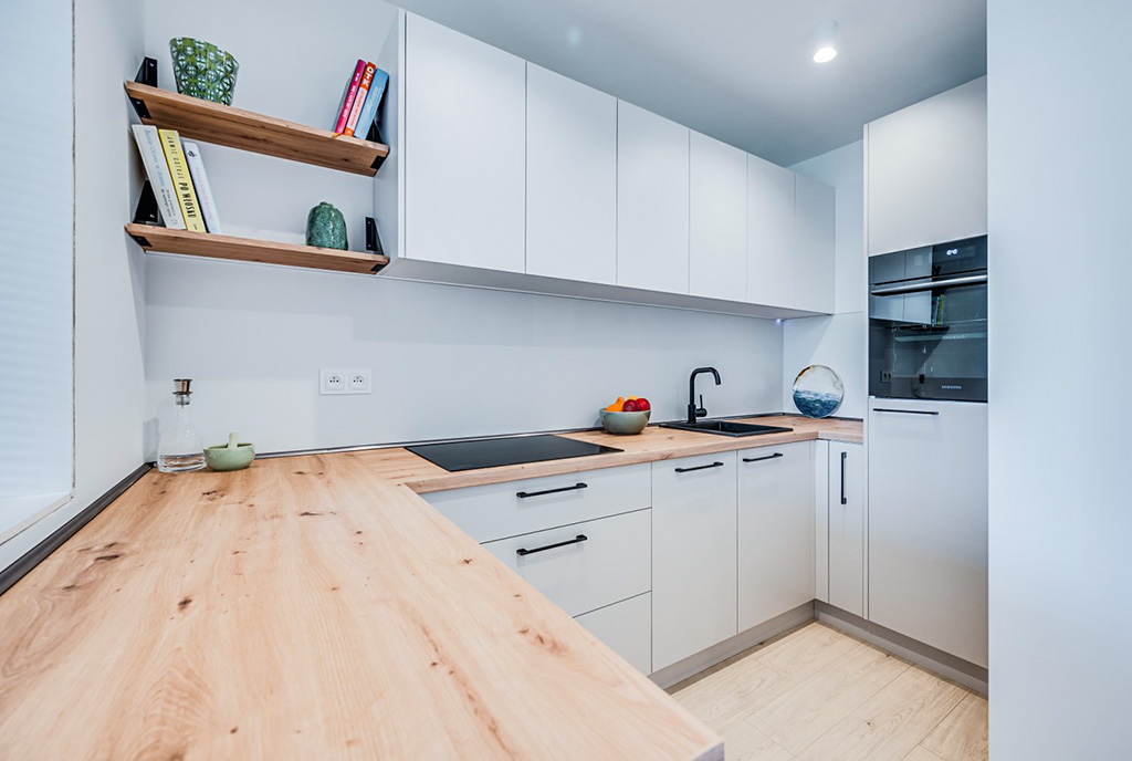 imponująca kuchnia w ekskluzywnym apartamencie na sprzedaż Gdańsk