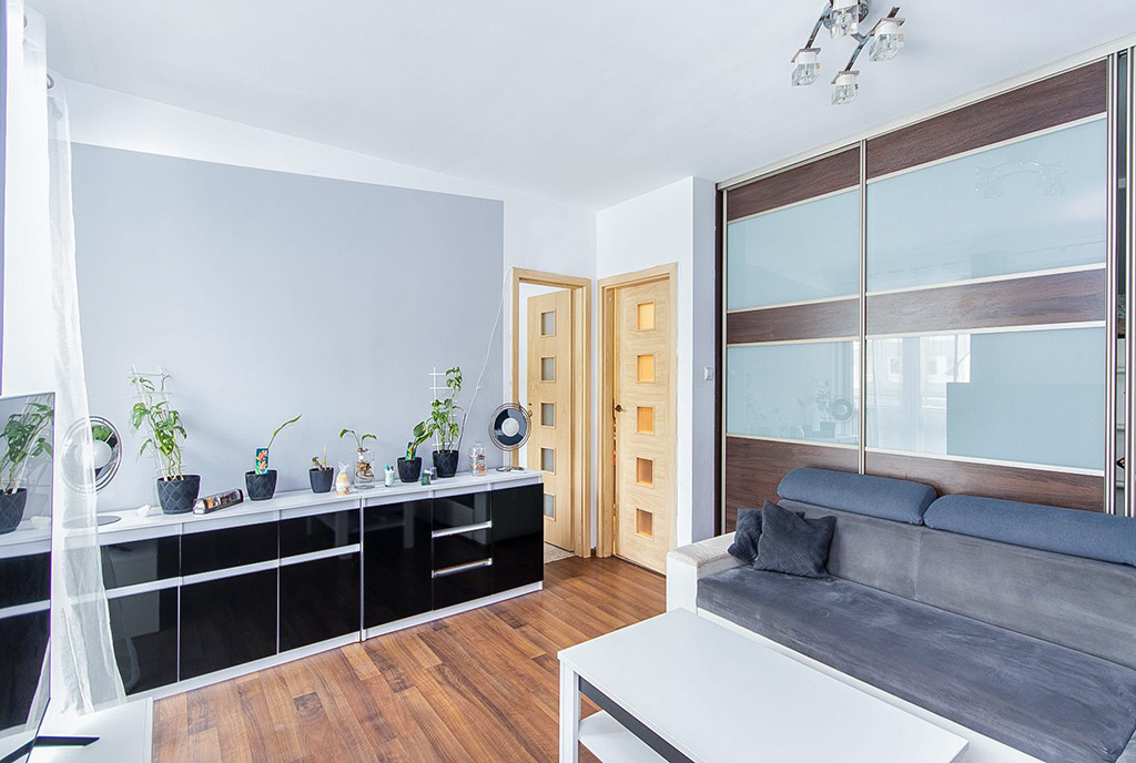 na zdjęciu pokój dzienny w luksusowym apartamencie na sprzedaż Szczecin