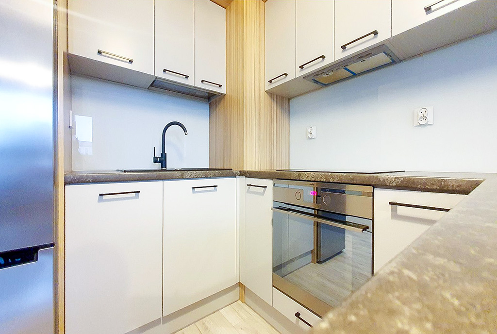 fragment kuchni w luksusowym apartamencie do wynajmu Gdynia okolice