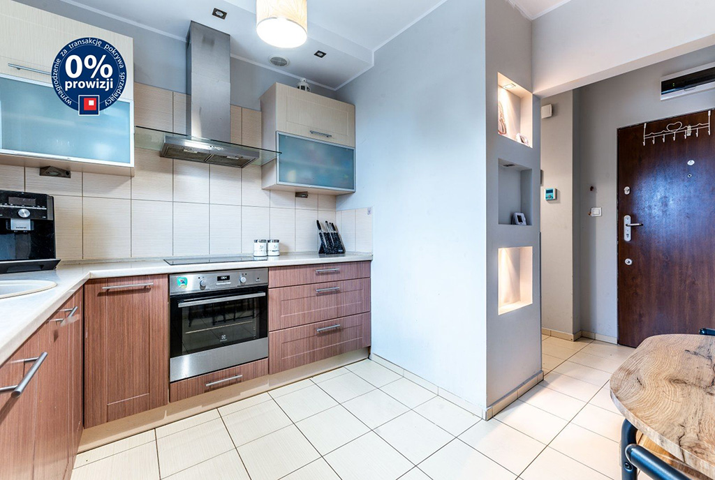 zabudowana kuchnia w luksusowym apartamencie do sprzedaży Gdynia okolice