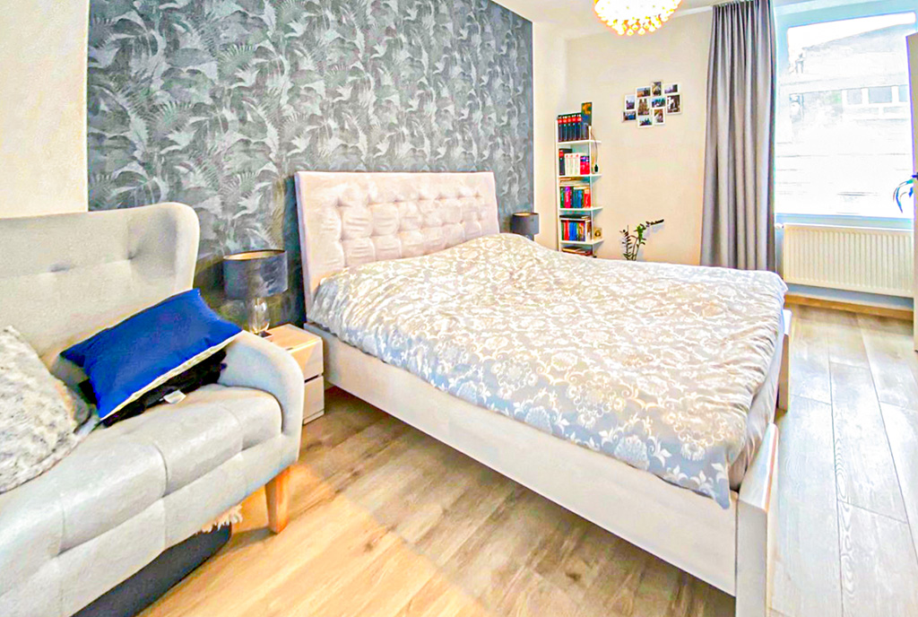 fragment sypialni w ekskluzywnym apartamencie na sprzedaż Szczecin