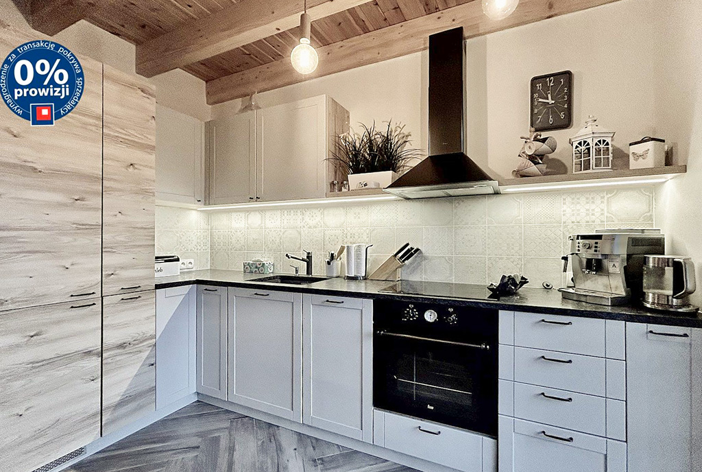 fragment kuchni w ekskluzywnym domu na sprzedaż Słupsk okolice