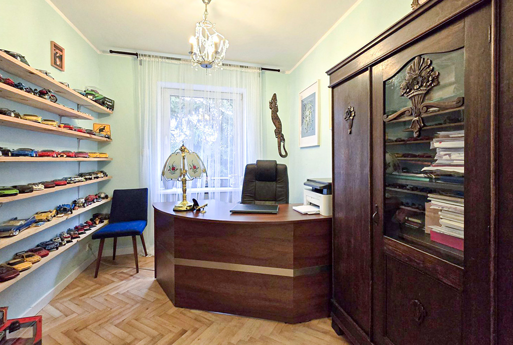 elitarny gabinet w ekskluzywnej willi na sprzedaż Opole okolice