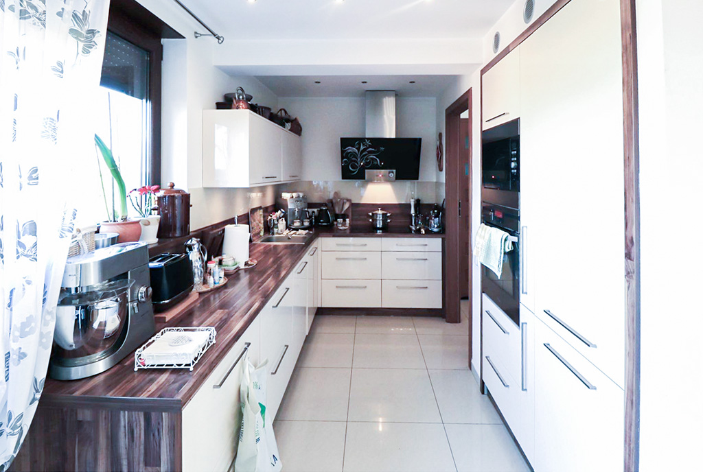 nowoczesna kuchnia w ekskluzywnej willi na sprzedaż Biała okolice