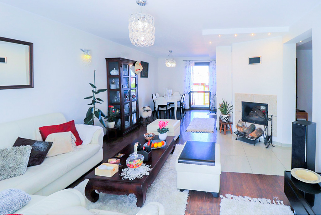 komfortowy salon w luksusowej willi na sprzedaż Biała okolice