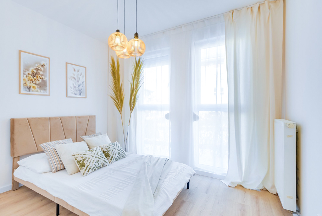 fragment sypialni w ekskluzywnym apartamencie na sprzedaż Gdańsk okolice