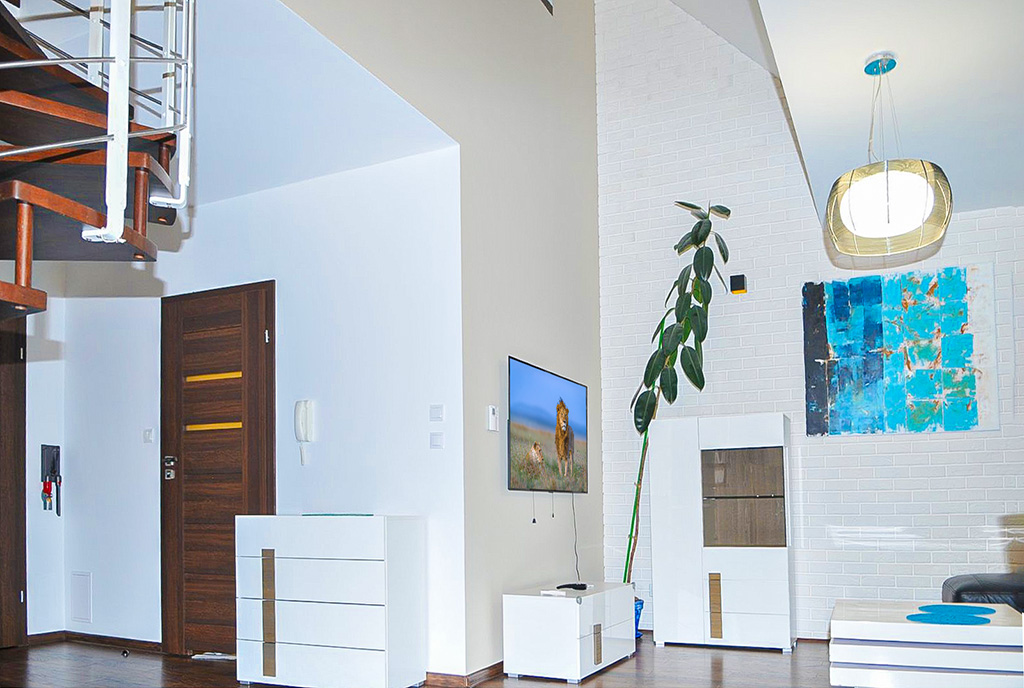 przestronne wnętrze luksusowego apartamentu na sprzedaż Szczecin