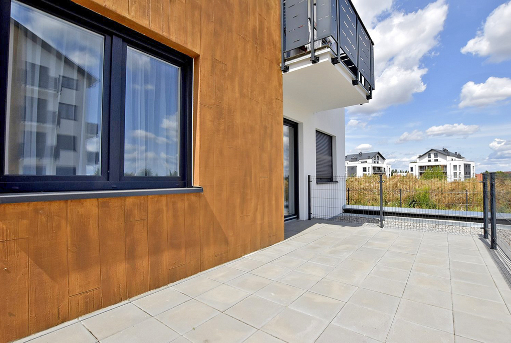 fragment tarasu przy ekskluzywnym apartamencie na wynajem Inowrocław