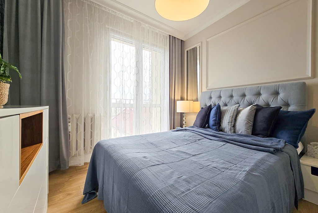 fragment sypialni w ekskluzywnym apartamencie na wynajem Łódź okolice