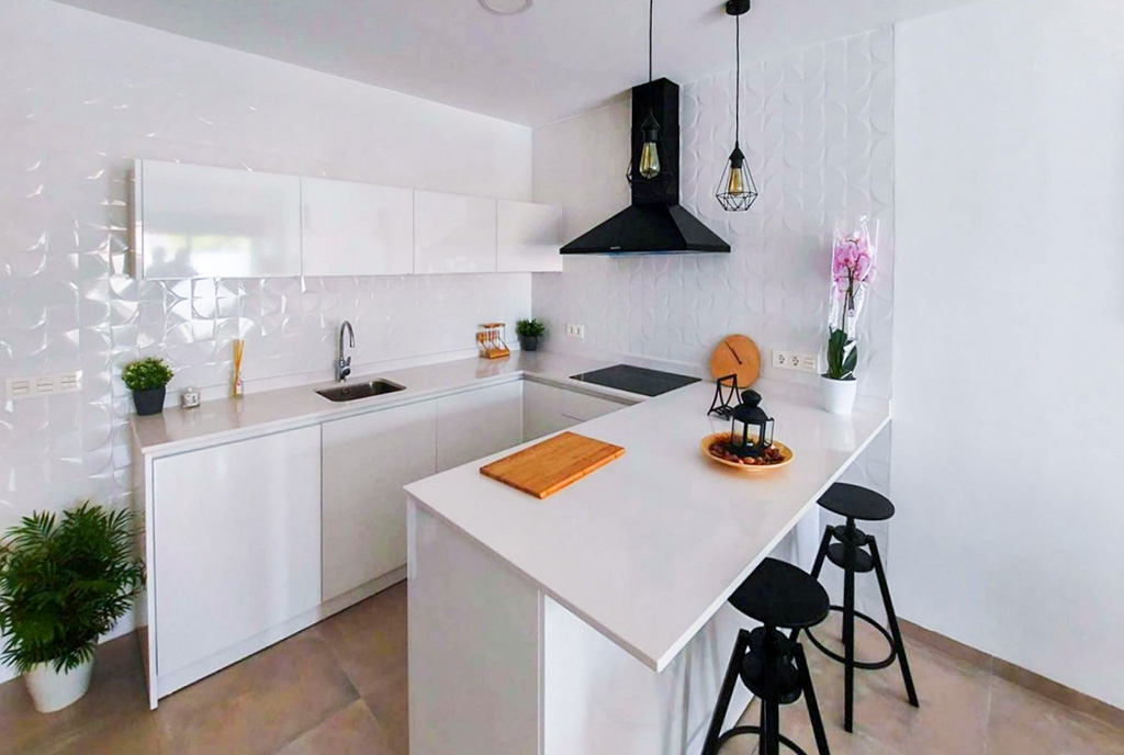 widok na jadalnię w luksusowym domu n sprzedaż Hiszpania Pilar de la Horadada