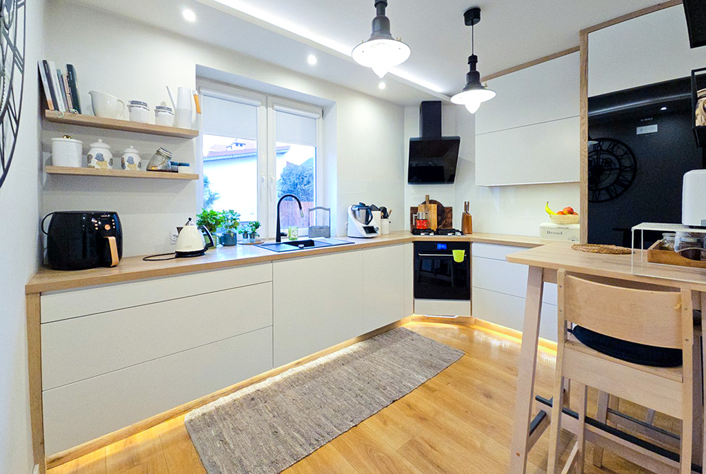 imponująca kuchnia w luksusowej willi na sprzedaż Olsztyn okolice