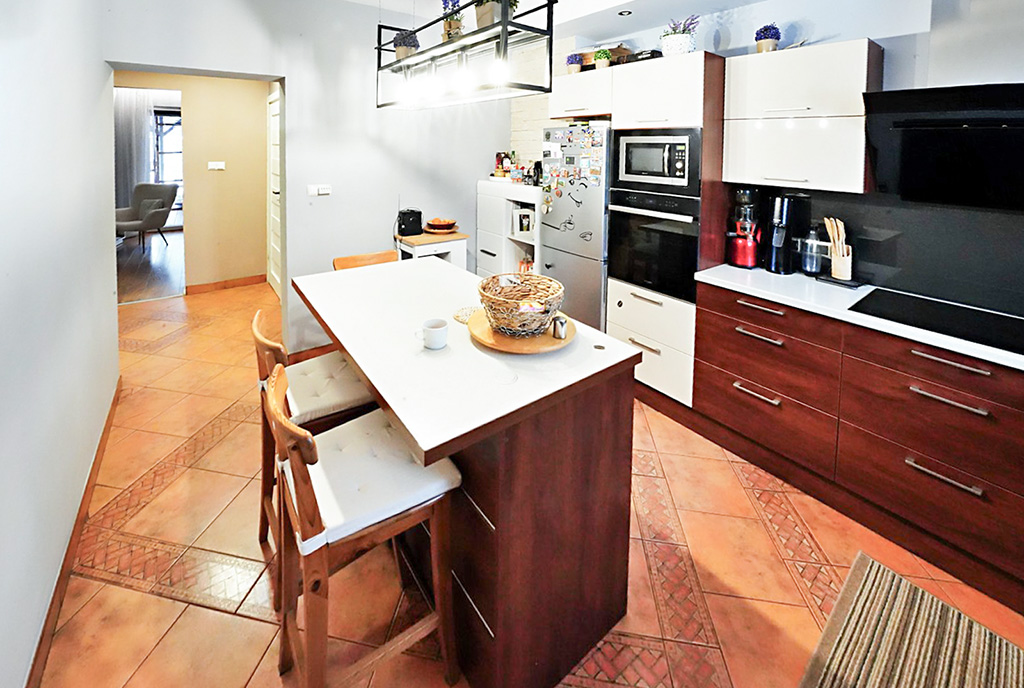 wyspa na środku kuchni w luksusowej willi na sprzedaż Gorzów Wielkopolski okolice