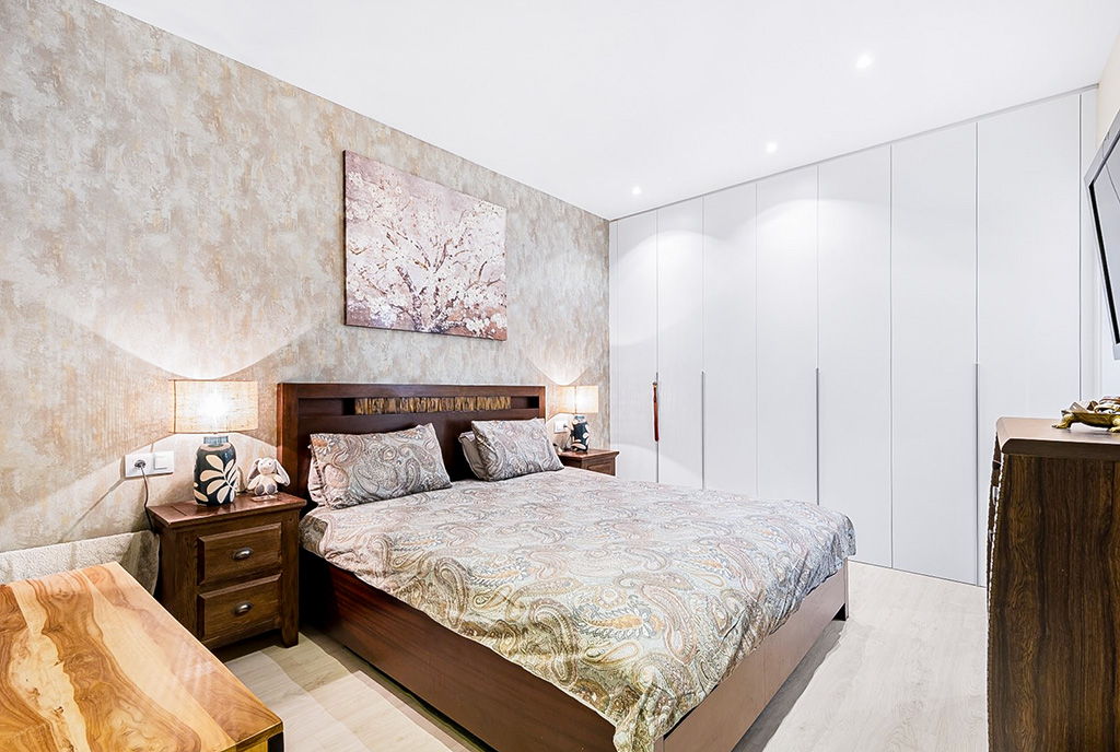 ekegancka sypialnia w ekskluzywnym apartamencie na sprzedaż Hiszpania Alicante