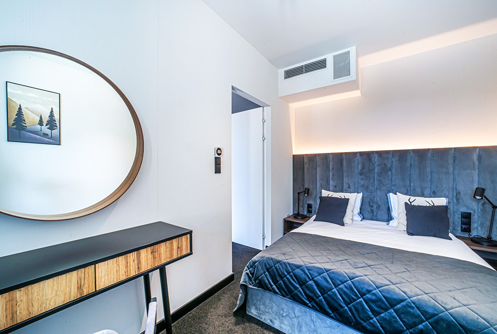 imponująca sypialnia w ekskluzywnym apartamencie na sprzedaż Jelenia Góra okolice