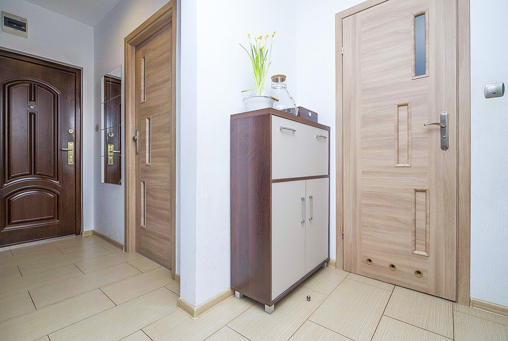 imponujący korytarz w ekskluzywnym apartamencie na sprzedaż Katowice okolice