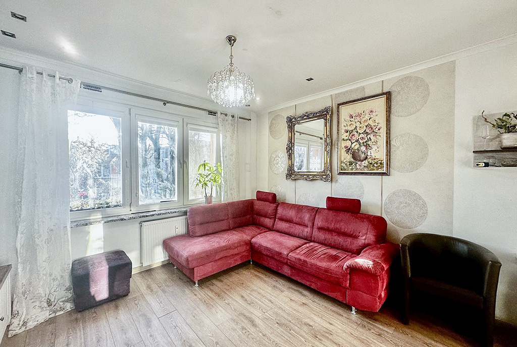 druga strona salonu w luksusowym apartamencie na sprzedaż Słupsk