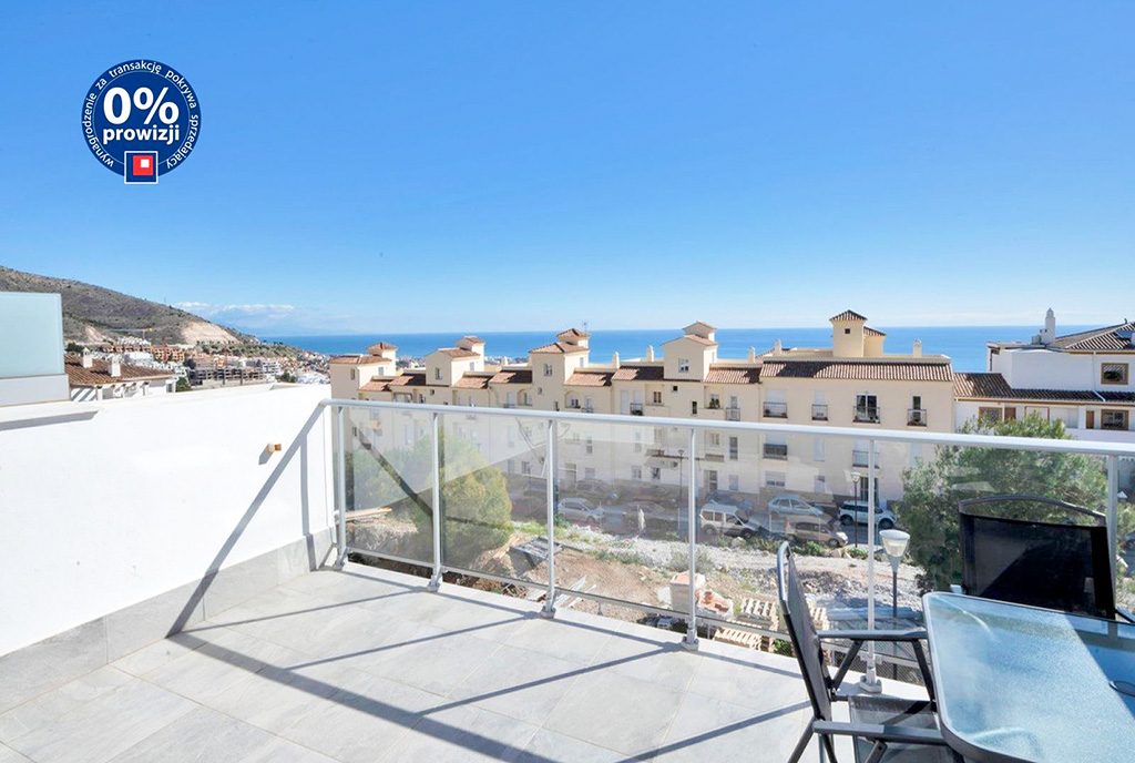 imponujący taras z widokien ma morze przy ekskluzywnym apartamencie na sprzedaż Hiszpania (Costa del Sol)