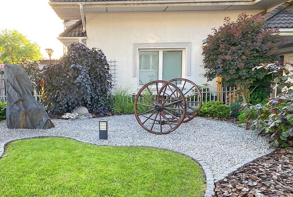 zagospodarowana działa wokół ekskluzywnej willi do sprzedaży Częstochowa