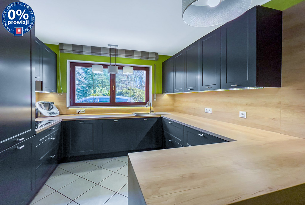 nowoczesna kuchnia w luksusowej willi na sprzedaż Cieszyn okolice