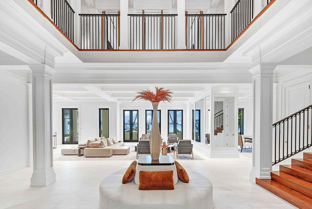 ogromny salon w luksusowej willi na sprzedaż Florida Stany Zjednoczone Ameryki