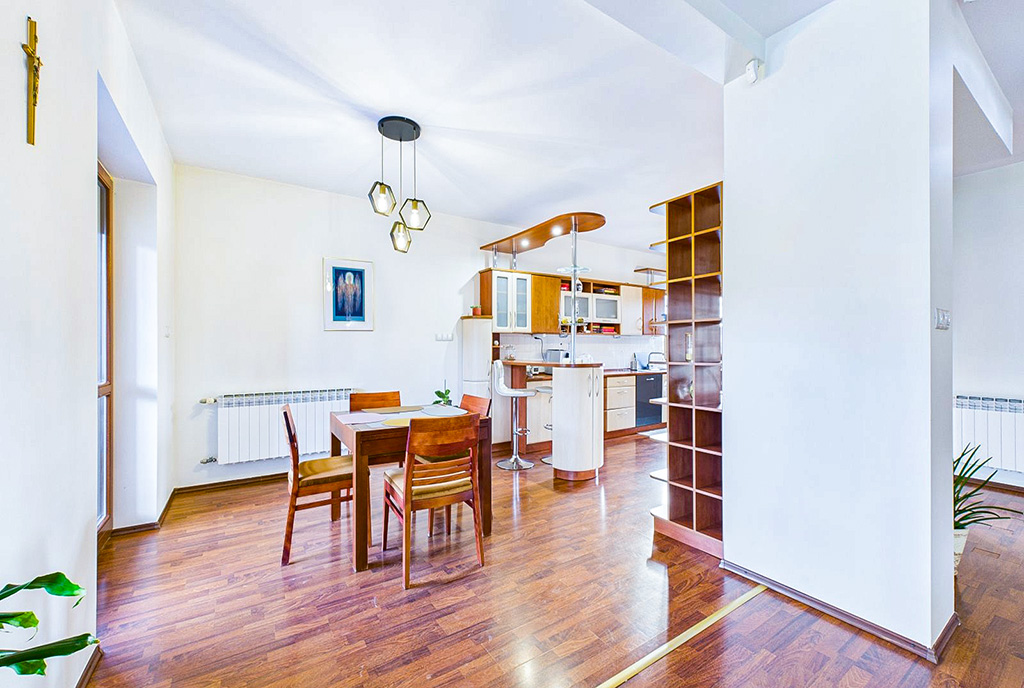 gustownie zaprojektowane wnętrze luksusowej willi na sprzedaż Rzeszów okolice