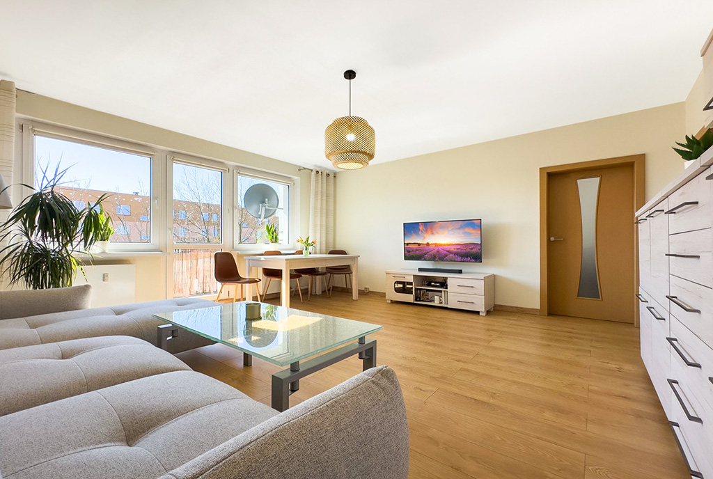 imponuący salon w ekskluzywnym apartamencie do sprzedaży Katowice okolice