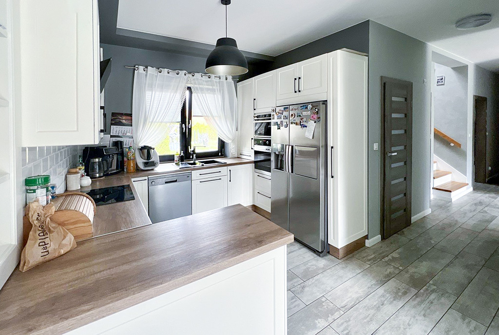 nowoczesna kuchnia w luksusowej willi na sprzedaż Wałbrzych okolice