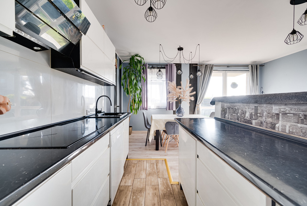nowoczesny aneks kuchenny w luksusowym apartamencie na sprzedaż Gdańsk okolice