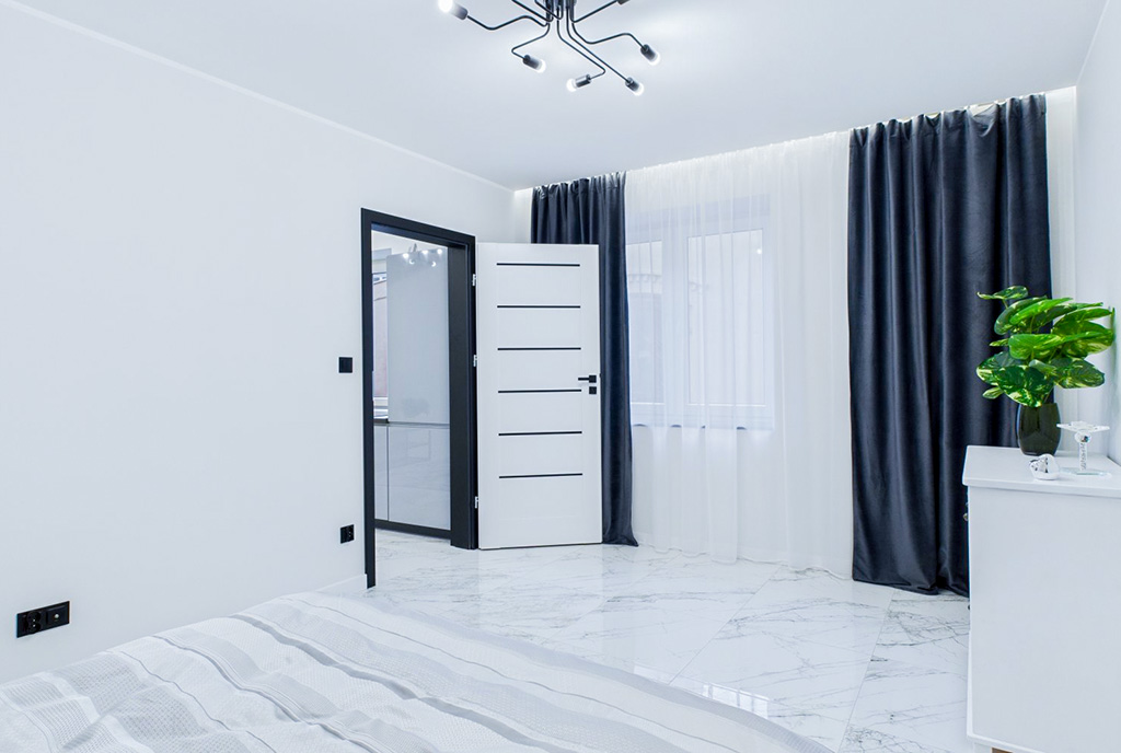 zaciszna sypialnia w ekskluzywnym apartamencie na sprzedaż Kalisz