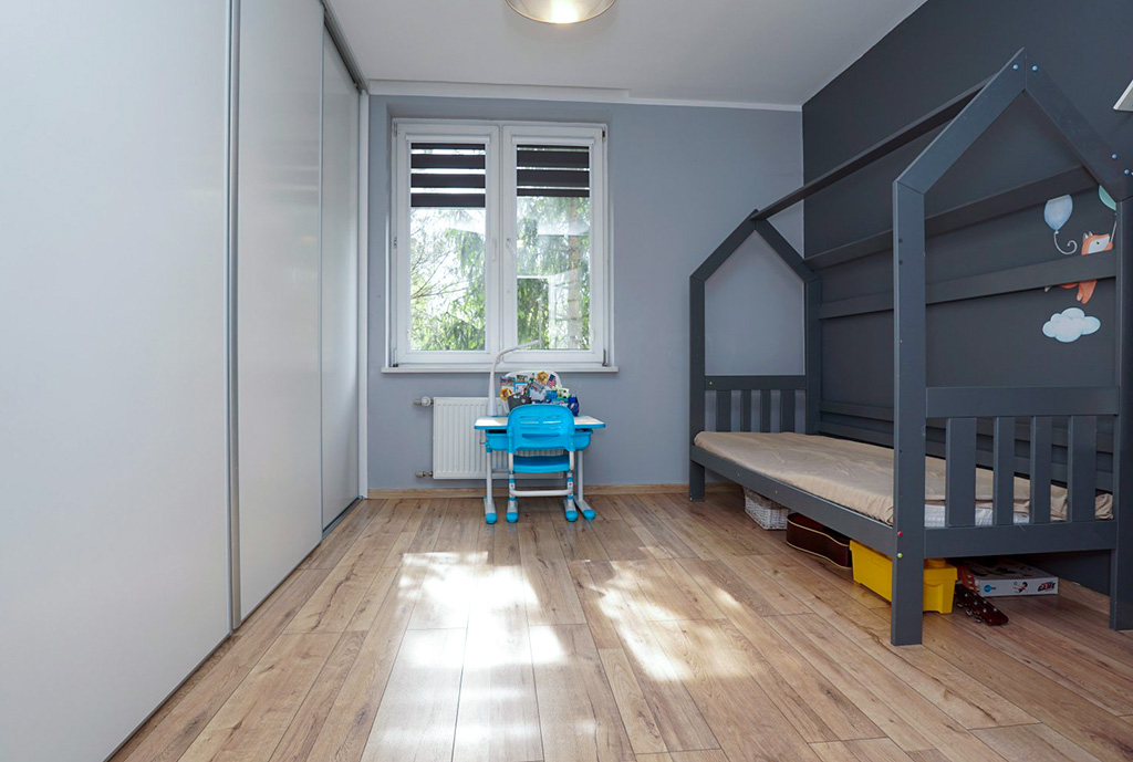 jedno z pomieszczeń w ekskluzywnym apartamencie na sprzedaż Piotrków Trybunalski okolice