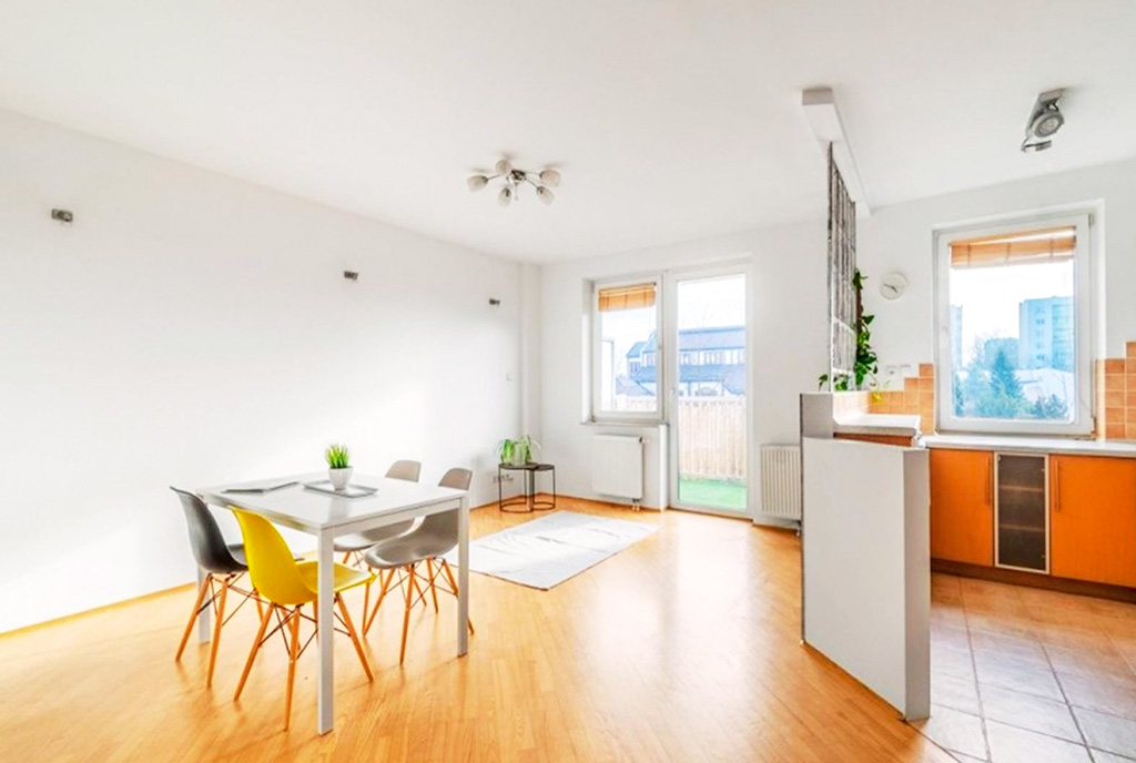 fragment komfortowego wnętrza ekskluzywnego apartamentu na sprzedaż Warszawa