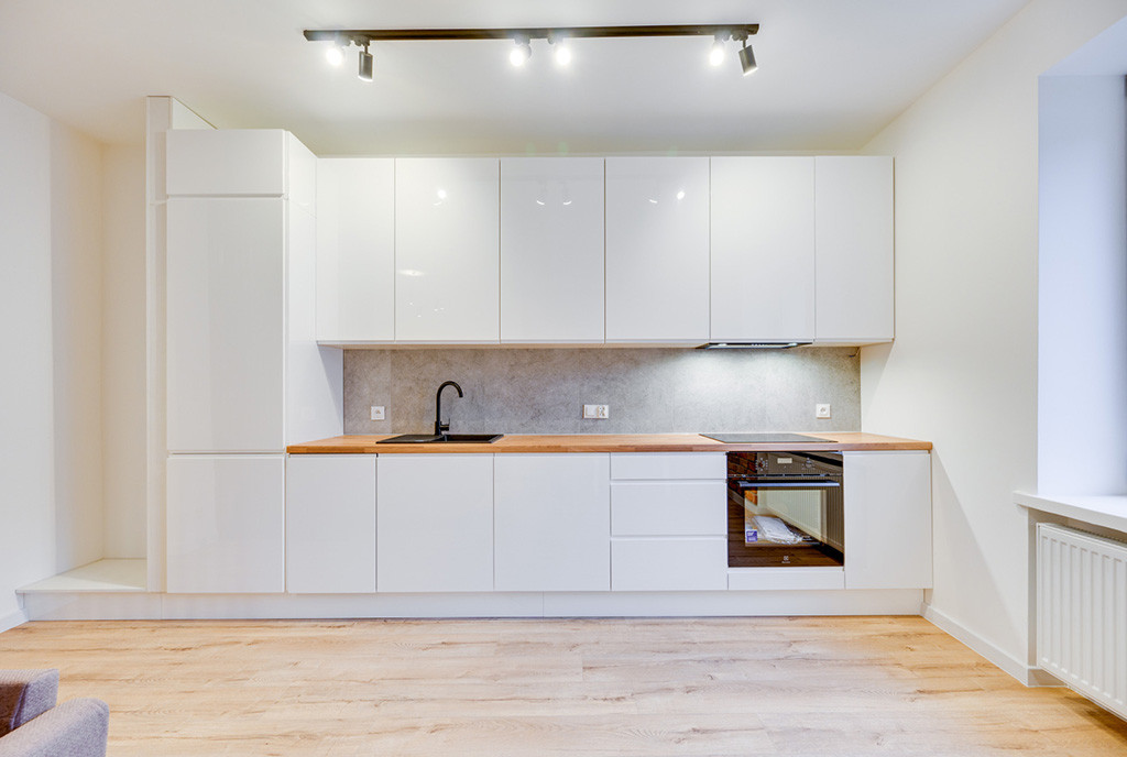 fragment kuchni w ekskluzywnym apartamencie na sprzedaż Gdańsk