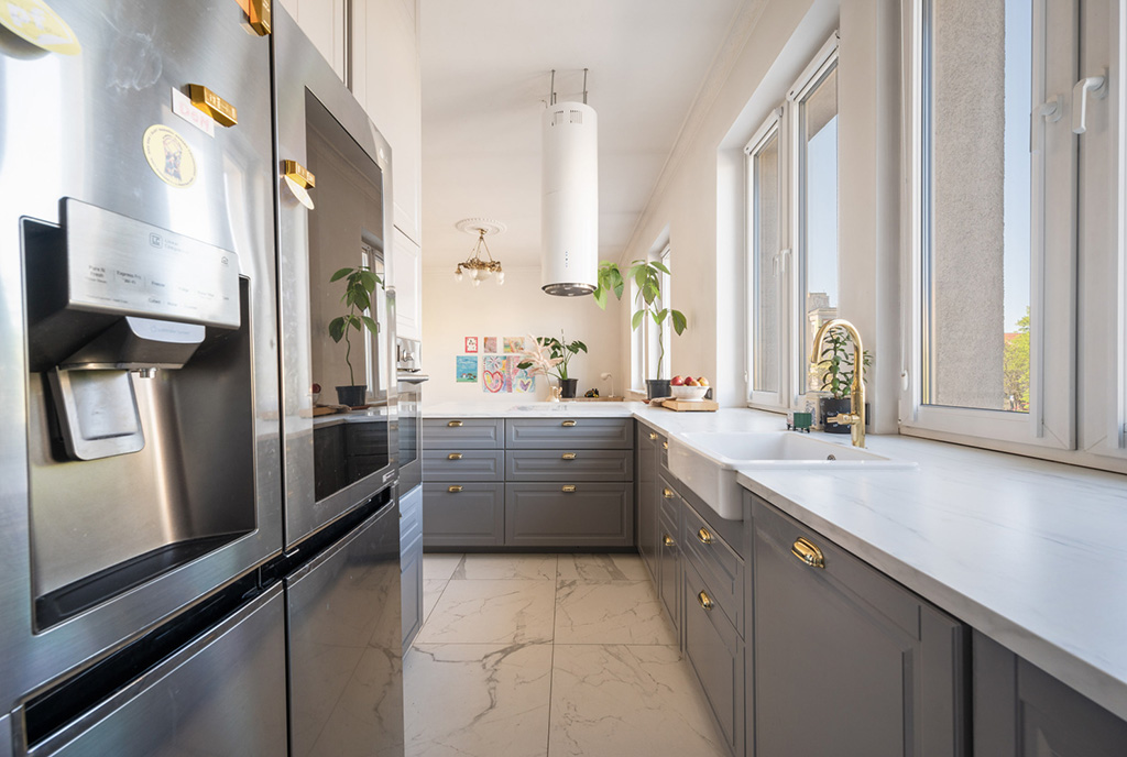 imponująca kuchnia w luksusowym apartamencie na sprzedaż Gdańsk