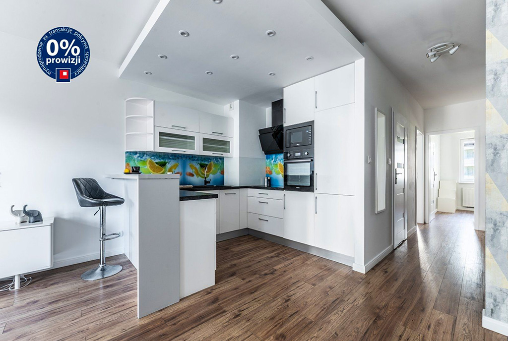 widok na aneks kuchenny w luksusowym apartamencie na sprzedaż Gdynia okolice