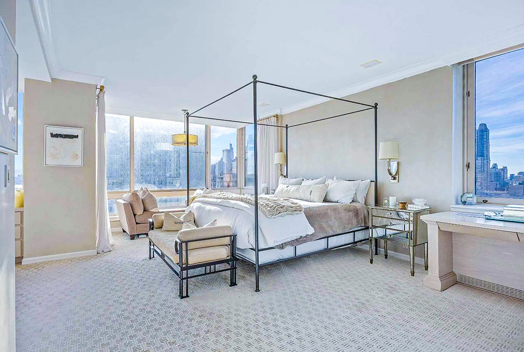 elegancka sypialnia w ekskluzywnym apartamencie na sprzedaż New York (Stany Zjednoczone Ameryki)