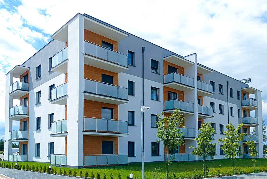 nowo wybudowany apartamentowiec, gdzie znajduje się oferowany do sprzedaży luksusowy apartament Ostrów Wielkopolski