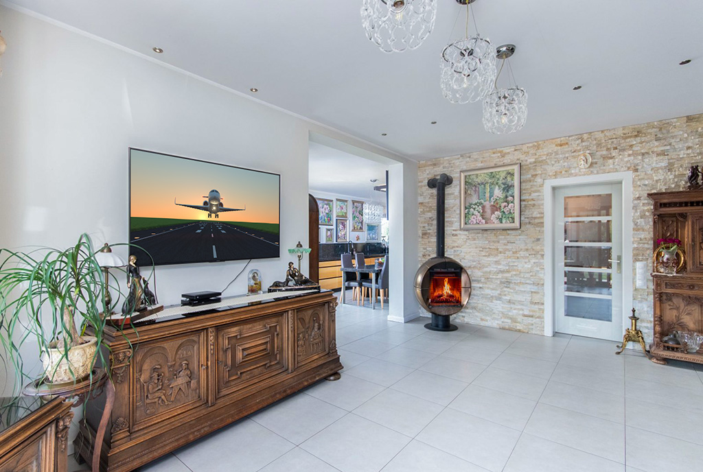 imponujący pokój dzienny w luksusowej willi na sprzedaż Szczecina